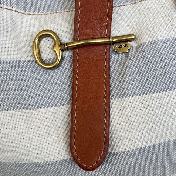 Fossil Austin Cream Blue Stripe Coated Canvas Leather Nautical Tote Shoulder Bag - Picture 3 of 15